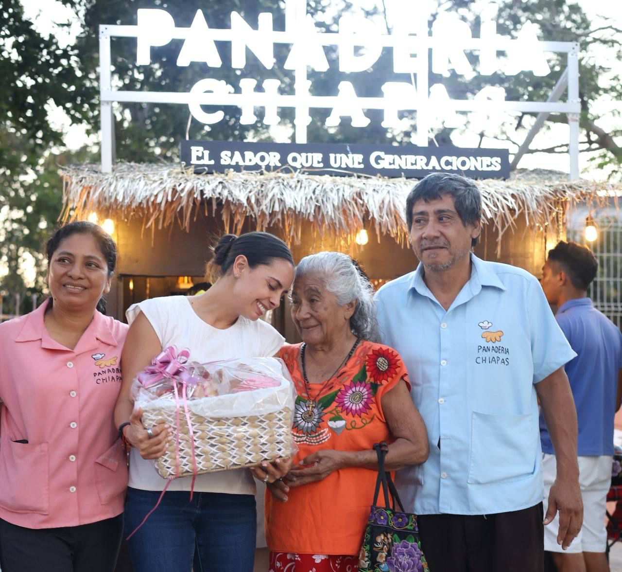 uploads/6/32/01 (377).Jpg